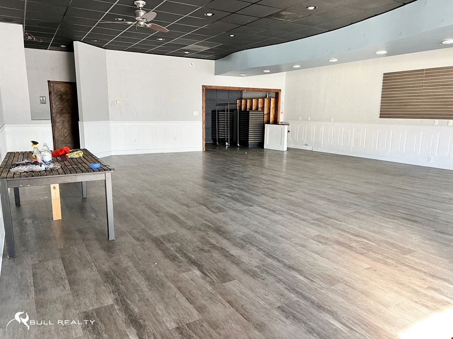 ±1,800 SF Retail/Restaurant Opportunity