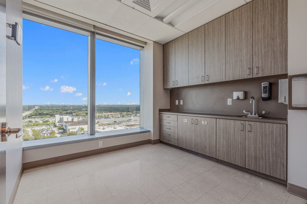 TOWN CENTER ONE - SUBLEASE