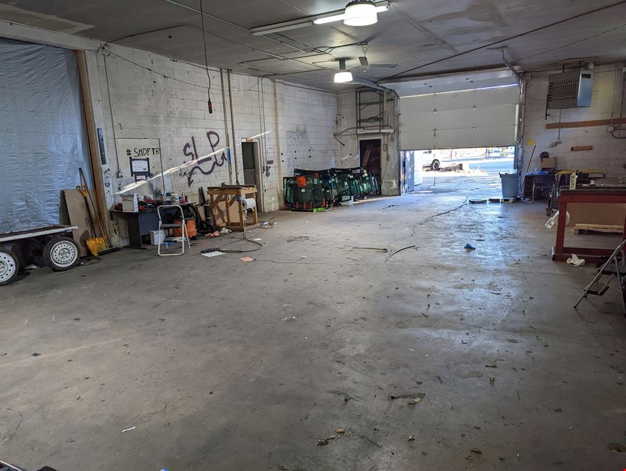 5700 W Alameda