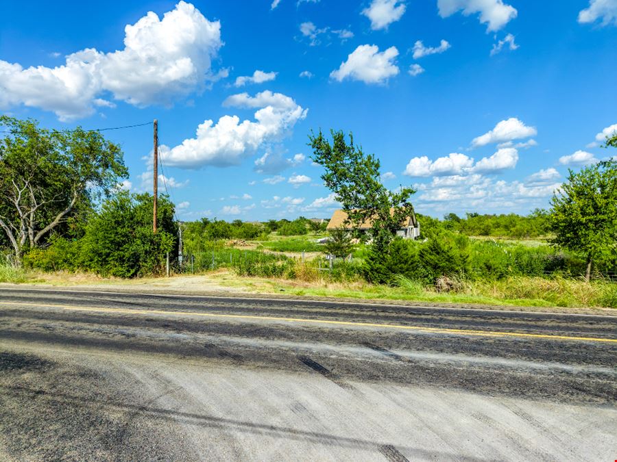 Land Multi-Family Development in Oak Ridge - 7348 N State Highway 34