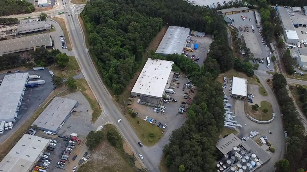 25,951 SF Light Industrial Warehouse | Lithonia, GA