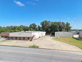 Dock High Industrial Property On South Choctaw