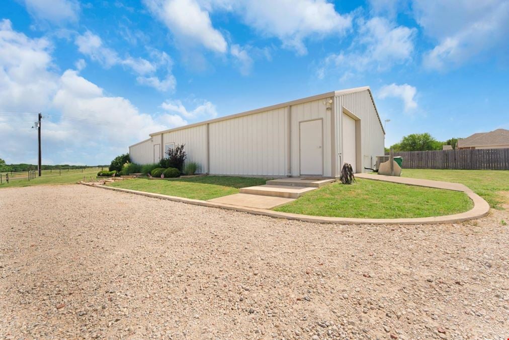 4.75 Acres | 2,400 SF Flex | Celina, TX