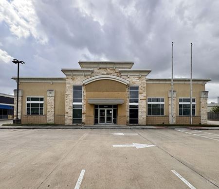 Preview of Retail space for Sale at 5431 Bissonnet St