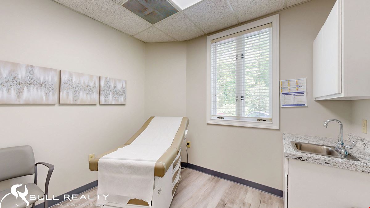 ±3,750 SF Built-Out Medical Office Suite