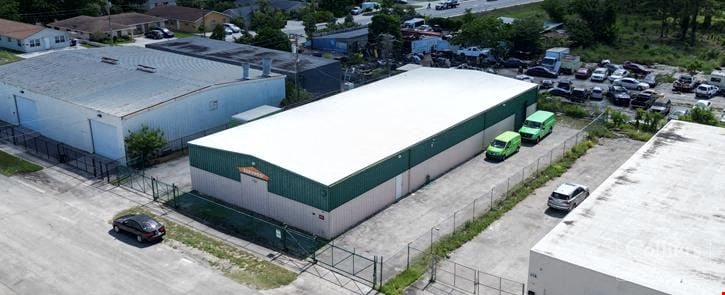 Versatile Office and Warehouse Complex