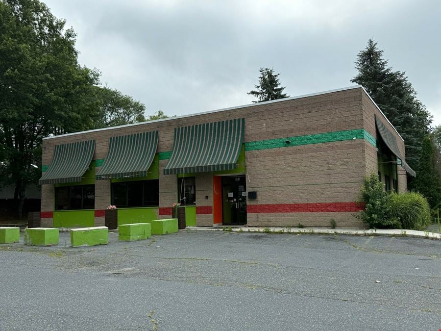 370 Boston Post Road East