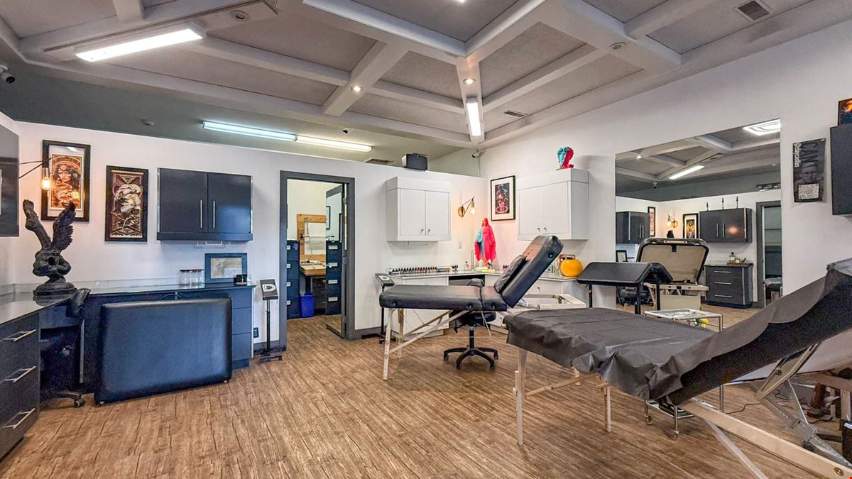 Well Positioned Commercial Unit