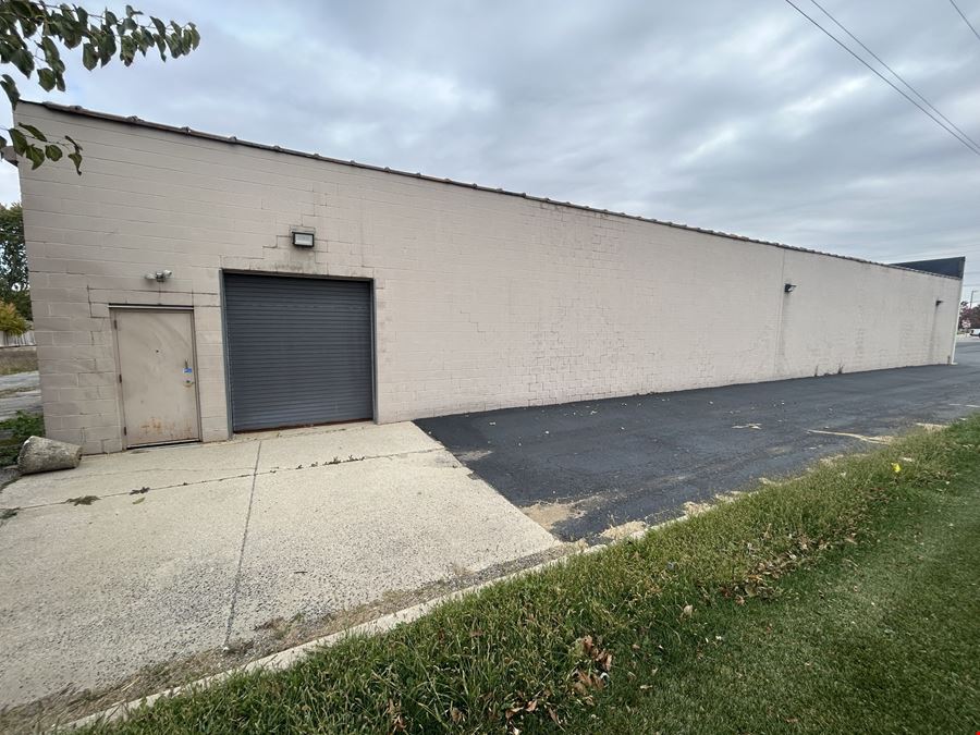 Former Auto Parts Store- Lowell, IN