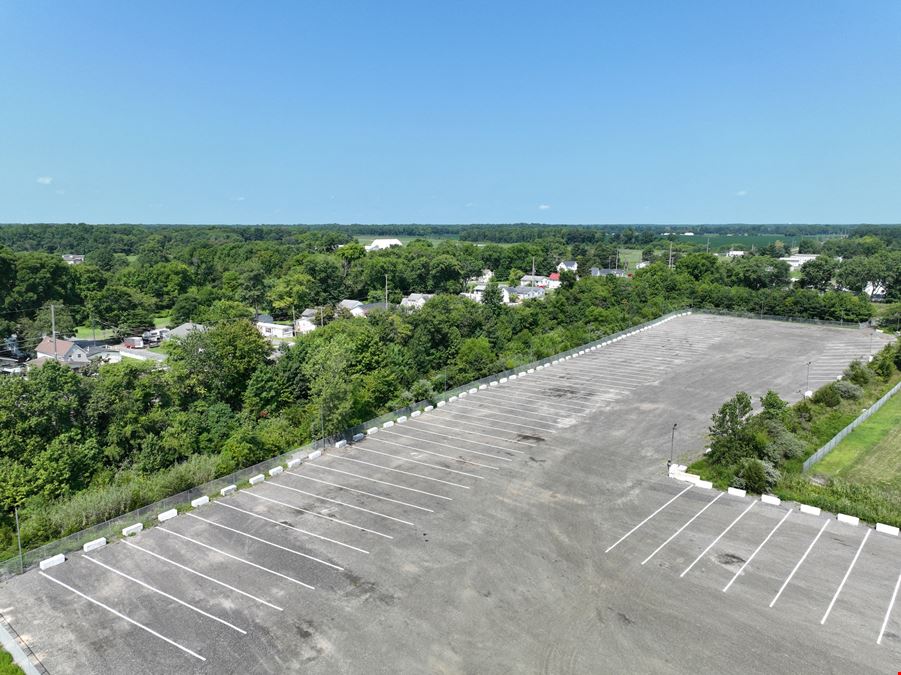 Truck Parking & Outdoor Storage