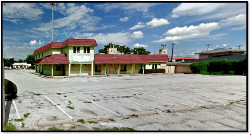 Preview of Retail space for Rent at 1217 NW Cache Rd