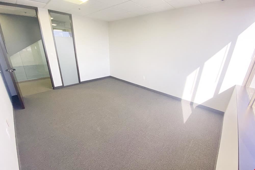 Workstyle Flexible Spaces - 4099 McEwen