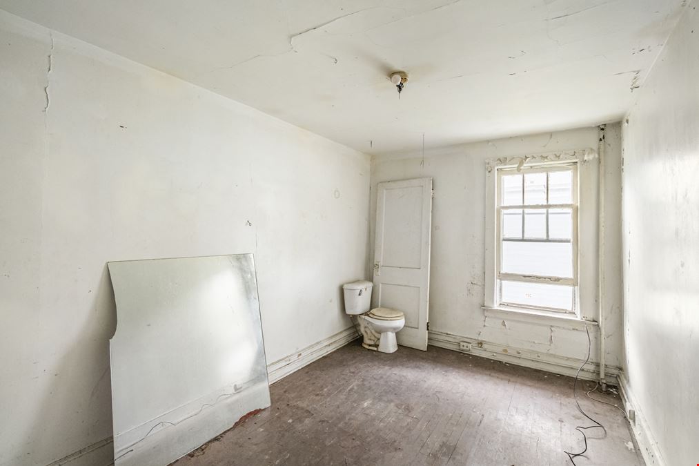 93 Walnut St