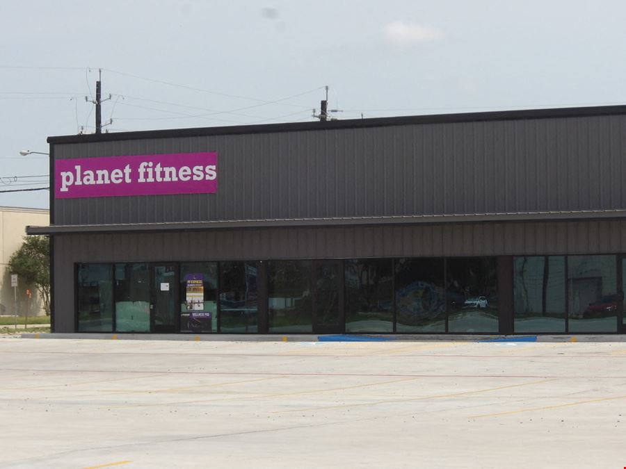 Planet Fitness Plaza