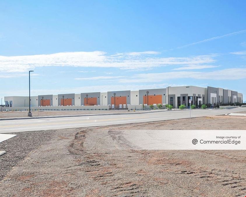 Loop 303 & Glendale Avenue Pads