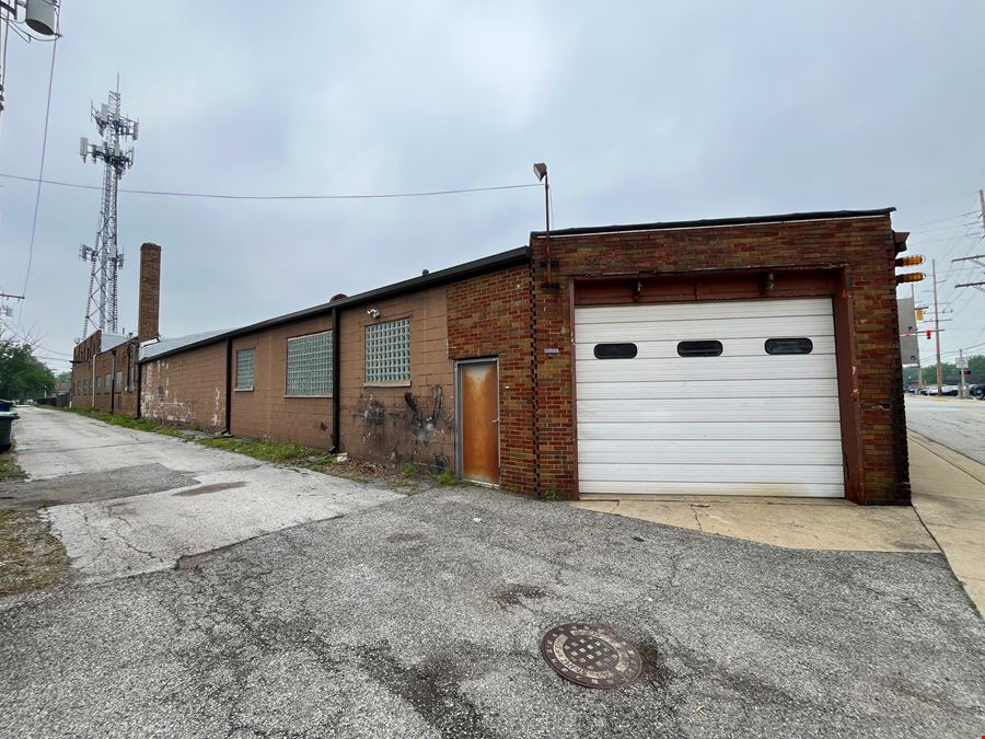 7105 Kennedy Ave