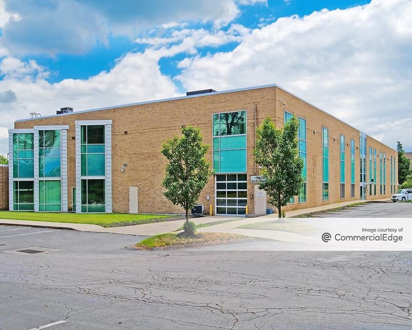 800 Commonwealth Drive