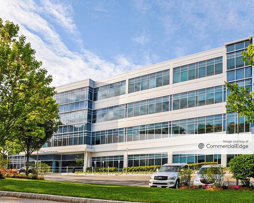Reservoir Woods West Campus - 920-940 Winter Street