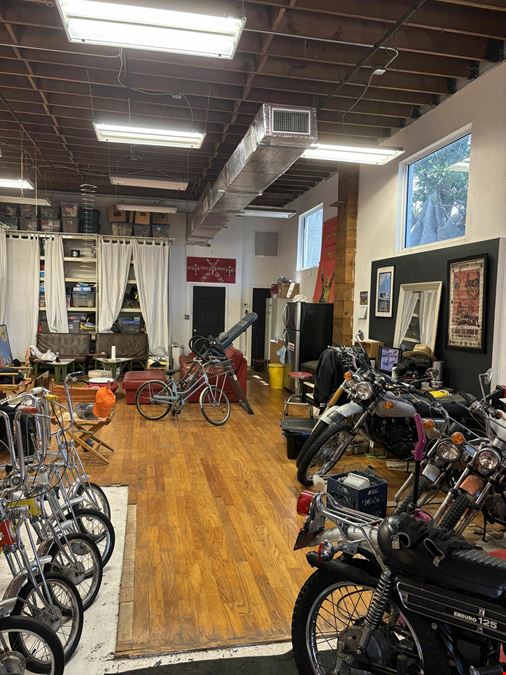 Grant Street Warehouse Hollywood