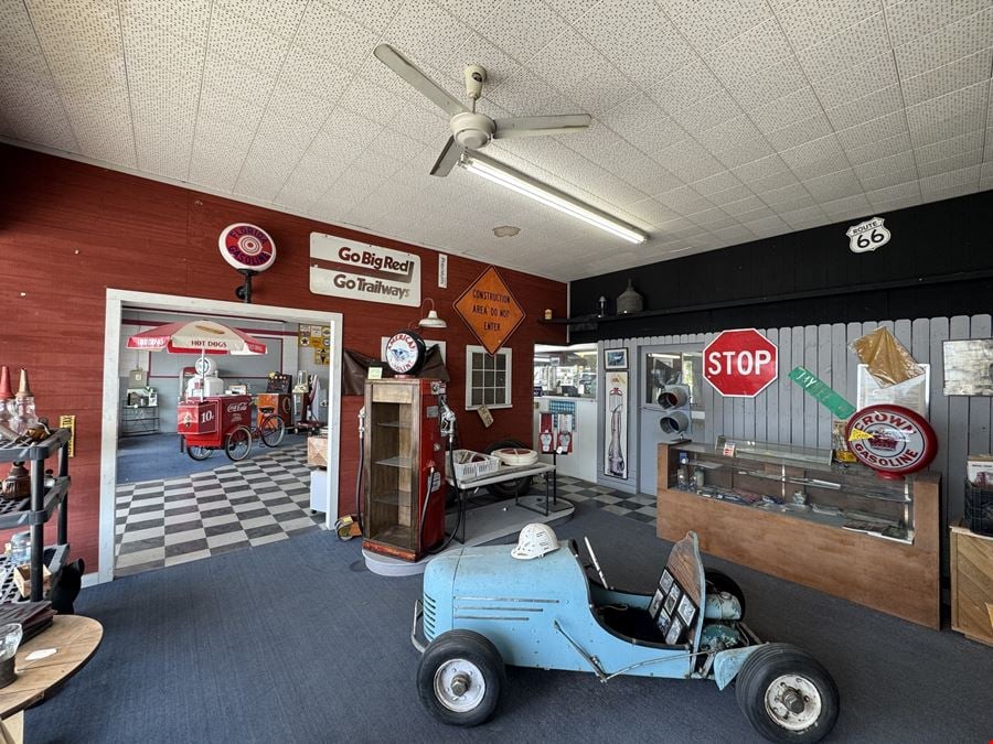 Retail & Showroom - Cocoa Village (Seller Financing Available)