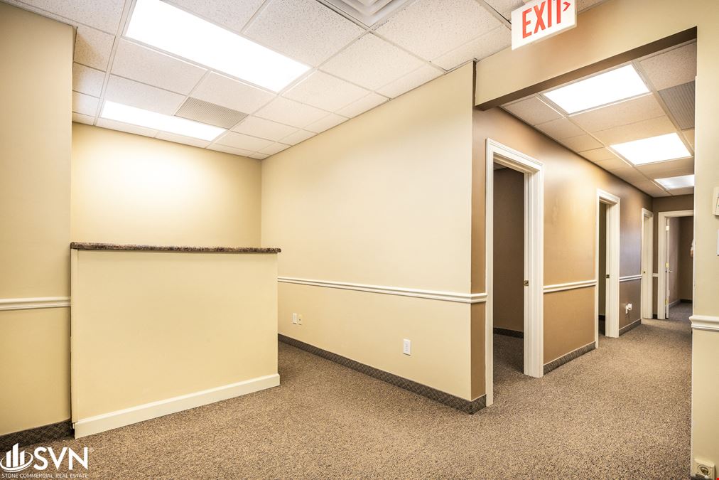 989 SF Office for Lease