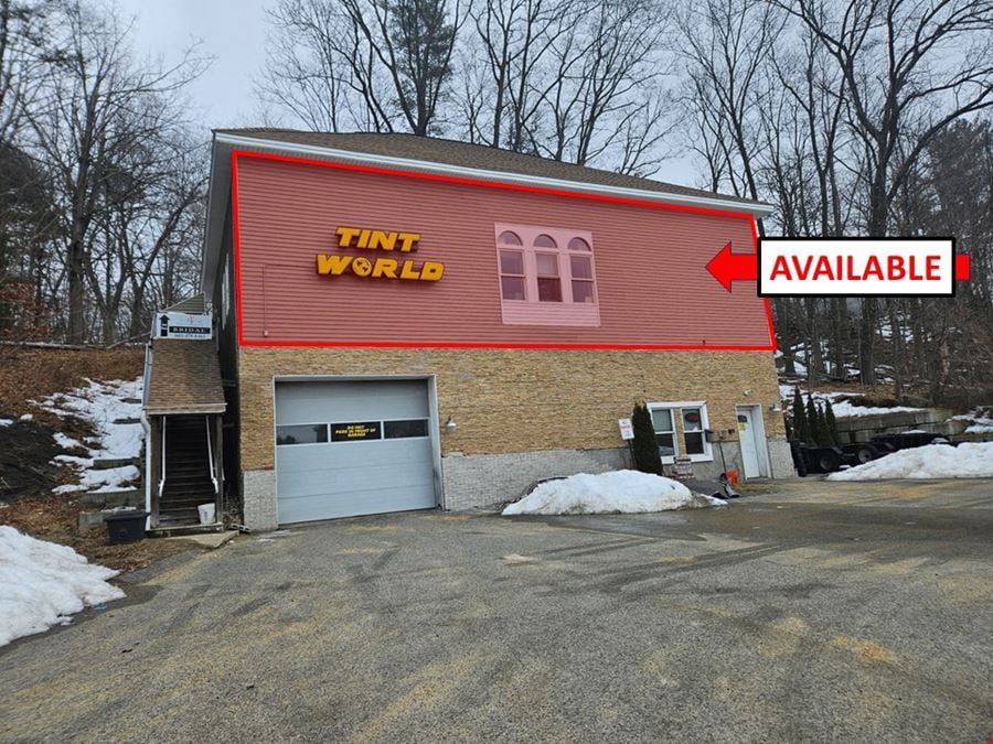 Beautiful, open, retail/office space for lease on N Broadway in Salem, NH.