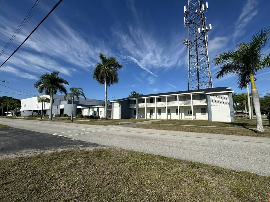 940 Tarpon St