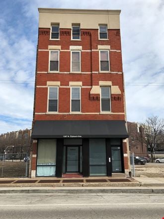 Preview of Retail space for Rent at 1307 N Clybourn