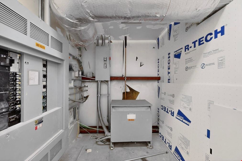 FLEX/WAREHOUSE/OFFICE/YARD/3-PHASE