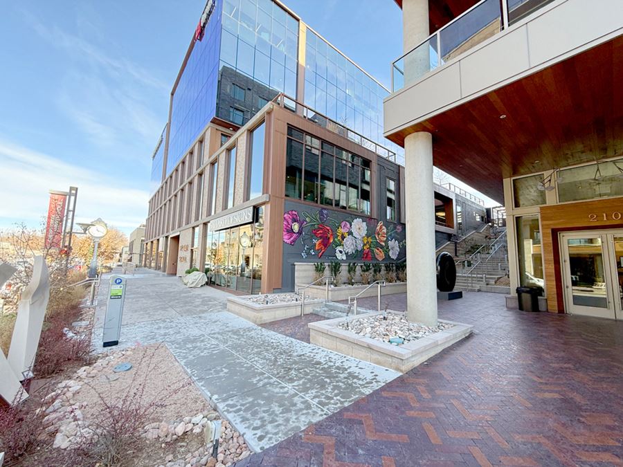 240 Saint Paul St