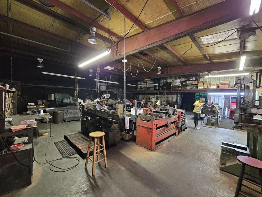 4th Street Warehouse For Sale