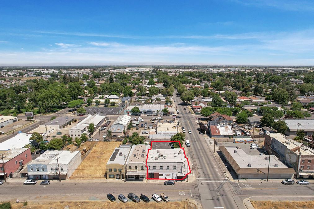 2 N Main St
