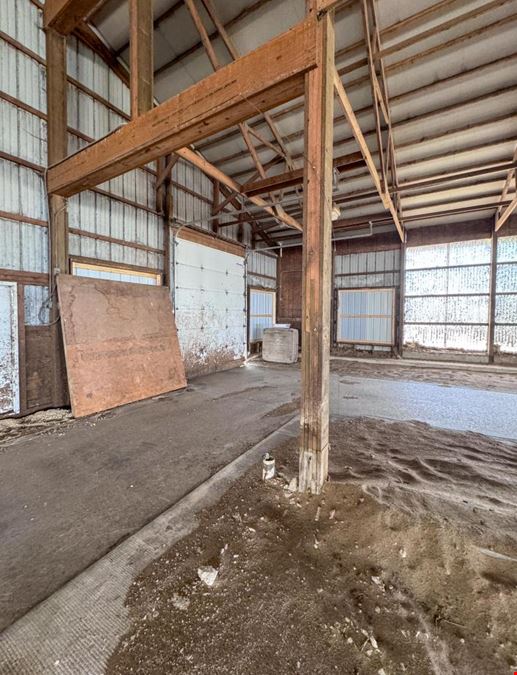 56841 270th Ave  - Commercial Storage Pole Barn For Lease