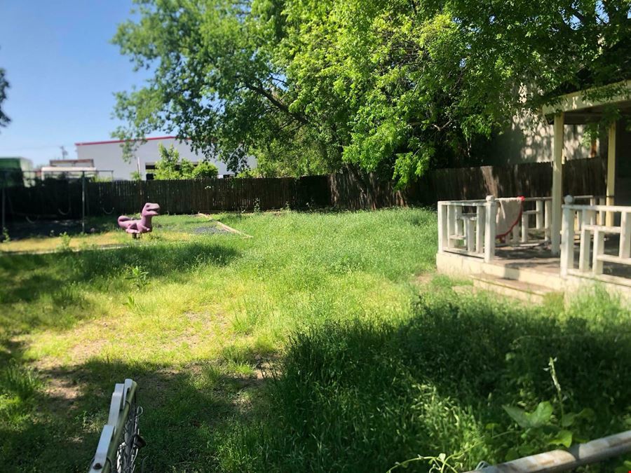 2nd Gen Dog Grooming Space For Sale/Lease