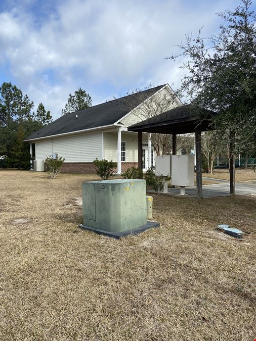Incredible Value-Add Opportunity! Deerfield Village | 26-Unit HUD / LIHTC Housing Community Only 2 years remaining on LIHTC Agreement