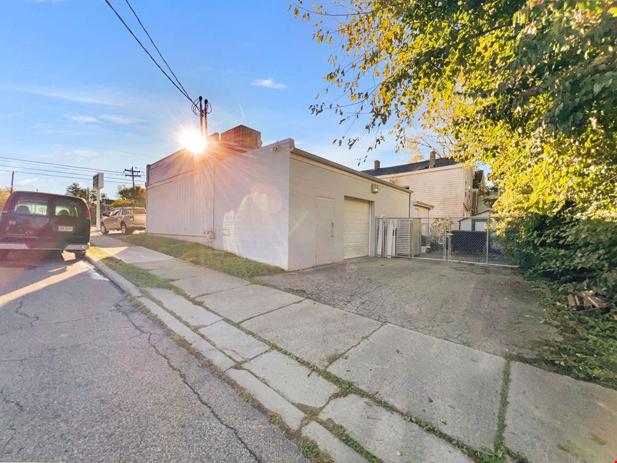 3415 Glenmore Ave Cincinnati, OH