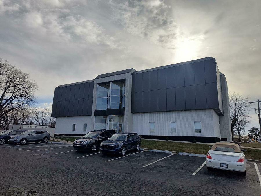 9143 Indianapolis Blvd Office Building