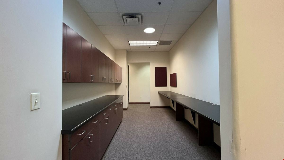 833 E Plaza Circle Suite 200 and 400