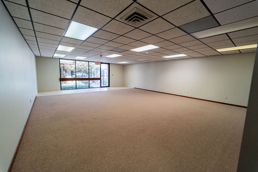 DOWNTOWN OFFICE SPACE FOR LEASE