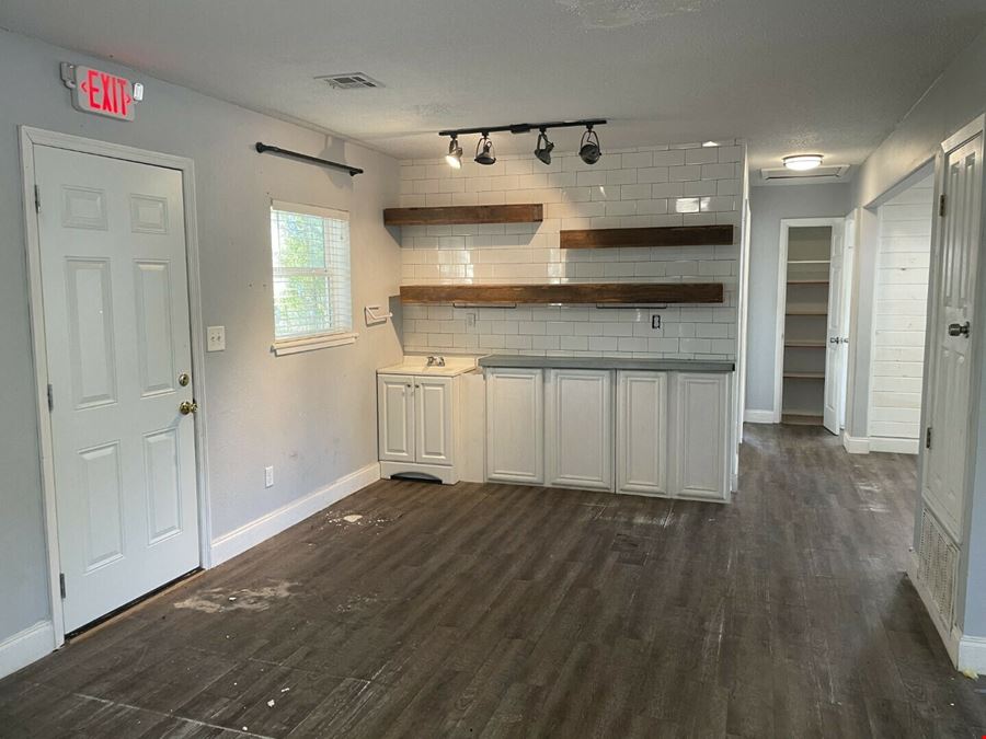 1084 SF Lease Available