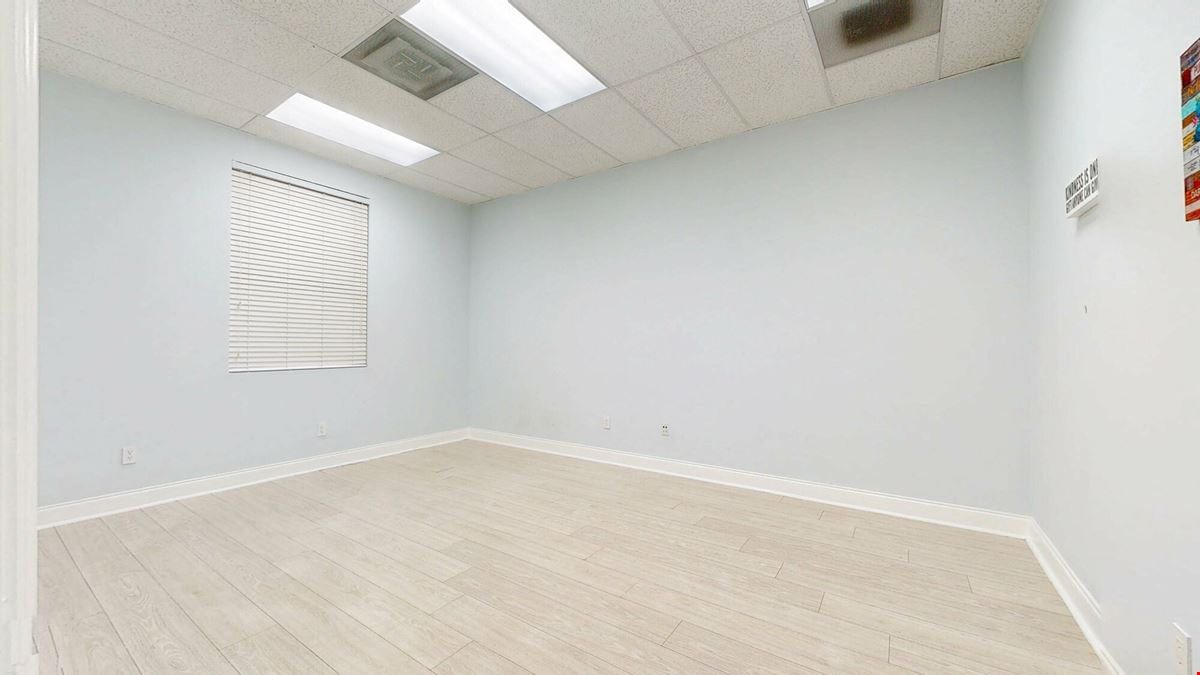 MIAMI LAKES OFFICE VILLAGE CONDO