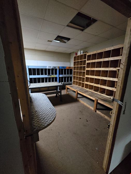 2185 Storage Rd