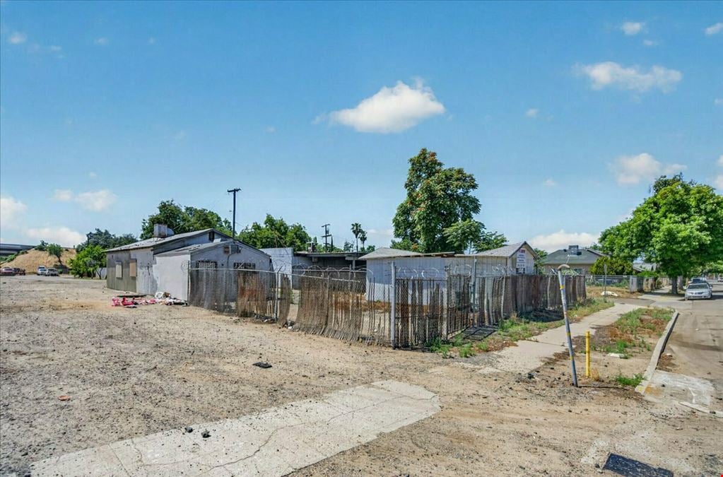 Prime Location Office/Warehouse in Downtown Fresno
