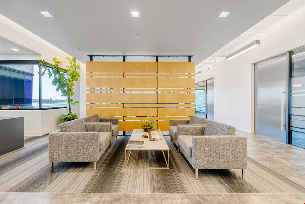 4910 Airport Plaza Dr, Long Beach, CA 90815