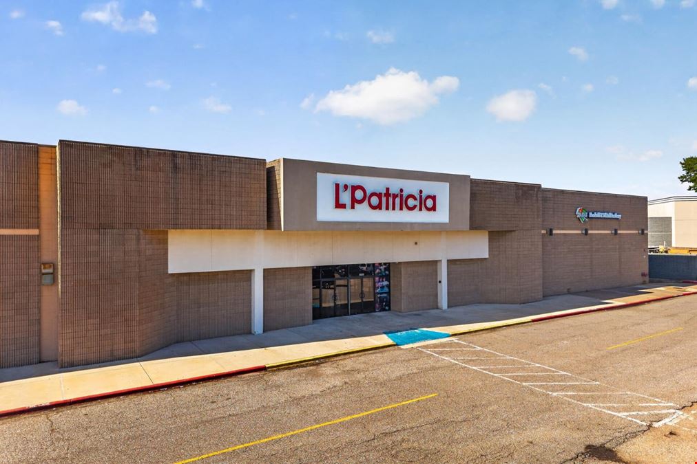 REO Sale | Longview Mall Retail Box with Value-Add Potential