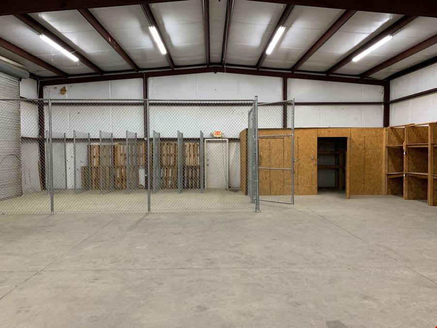 7,500 sq. ft. Free Standing Office/Warehouse