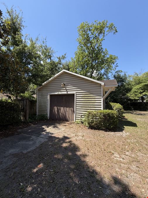 Owner User/Office + Warehouse in Hanahan- 1508 SF office and 725 SF storage building
