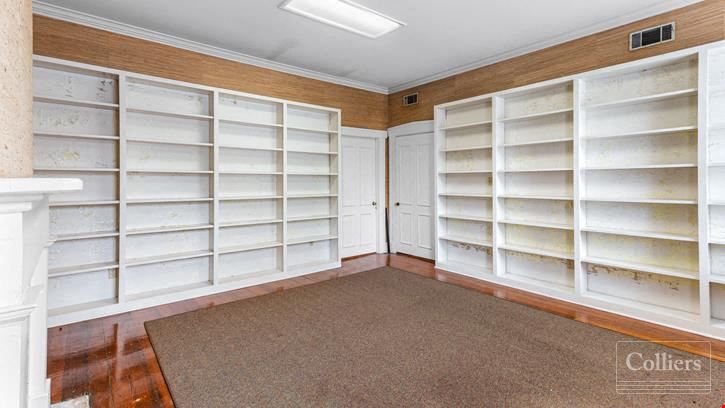 Historic Downtown Savannah Office — Prime Redevelopment Opportunity