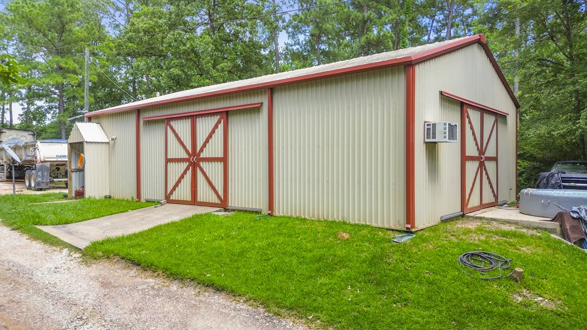 Prime Interstate-Frontage Commercial Tract – ±8.8 Acres with 3 Income Producing Building