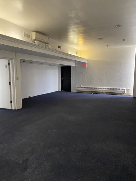 Preview of Office space for Sale at 415 Chartiers Ave